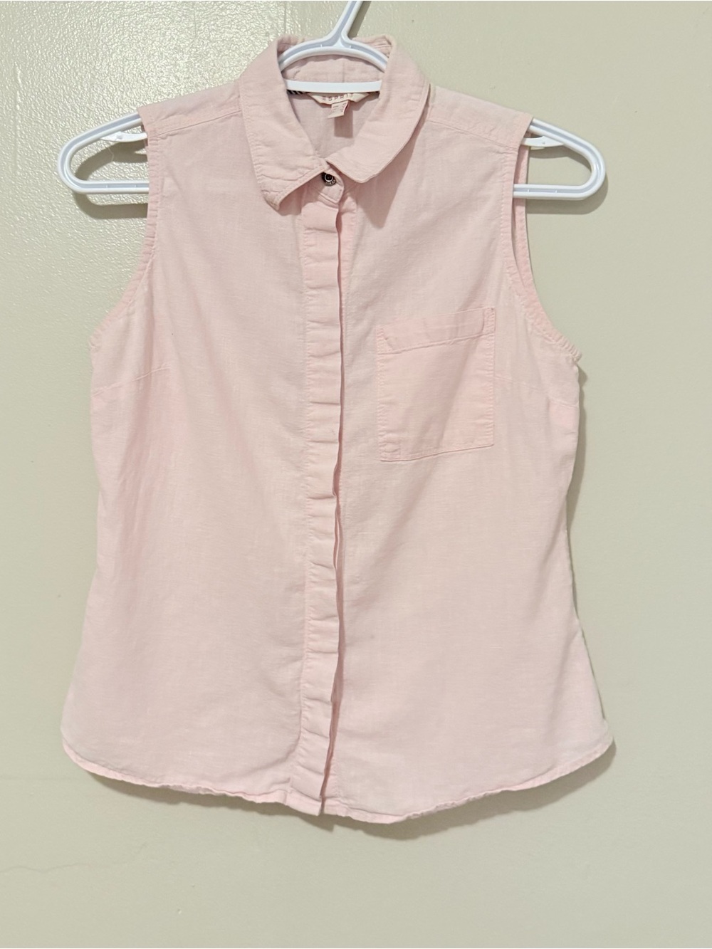 Esprit Pale Pink Sleeveless Button-Front Shirt
